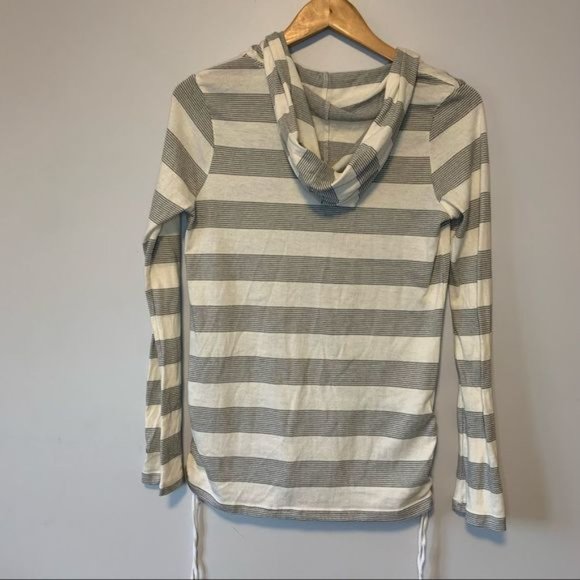 Roxy cream and grey stripes knitted tunic top size M - Picture 7 of 8
